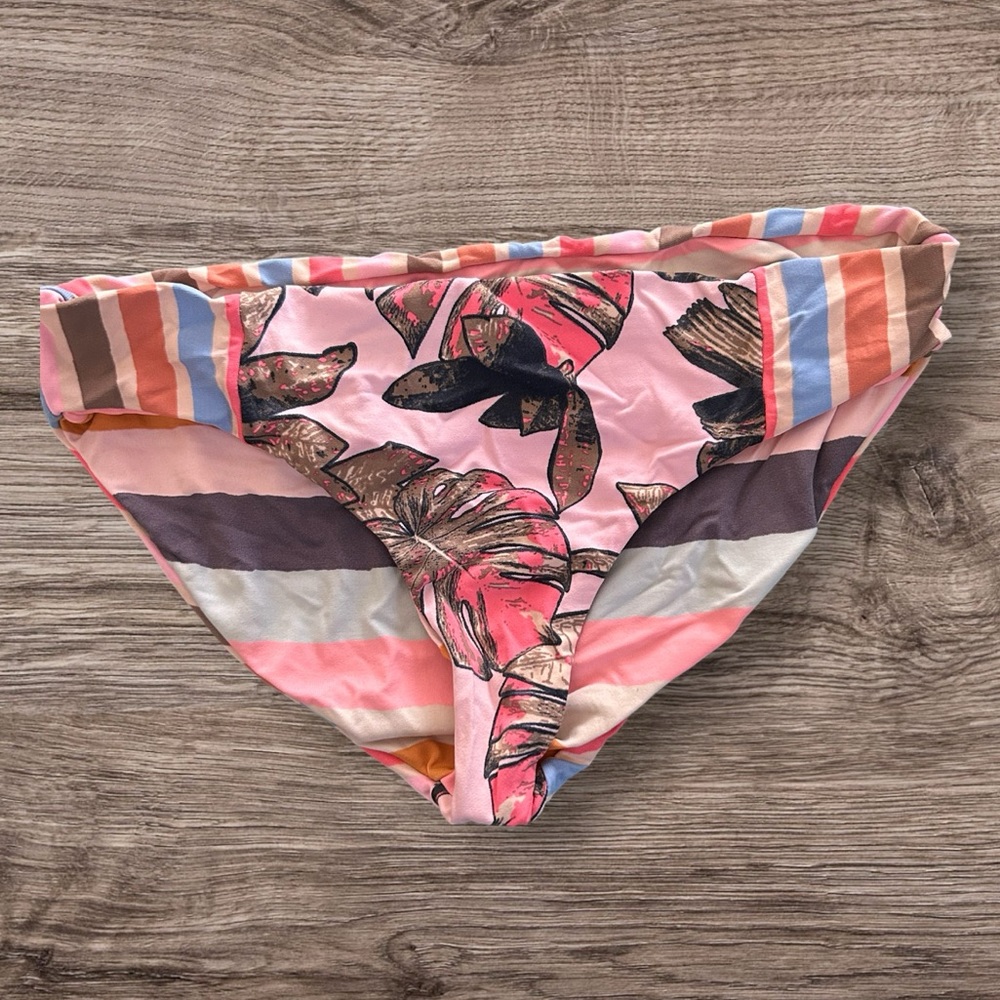 Maaji bikini - Picture 8 of 8